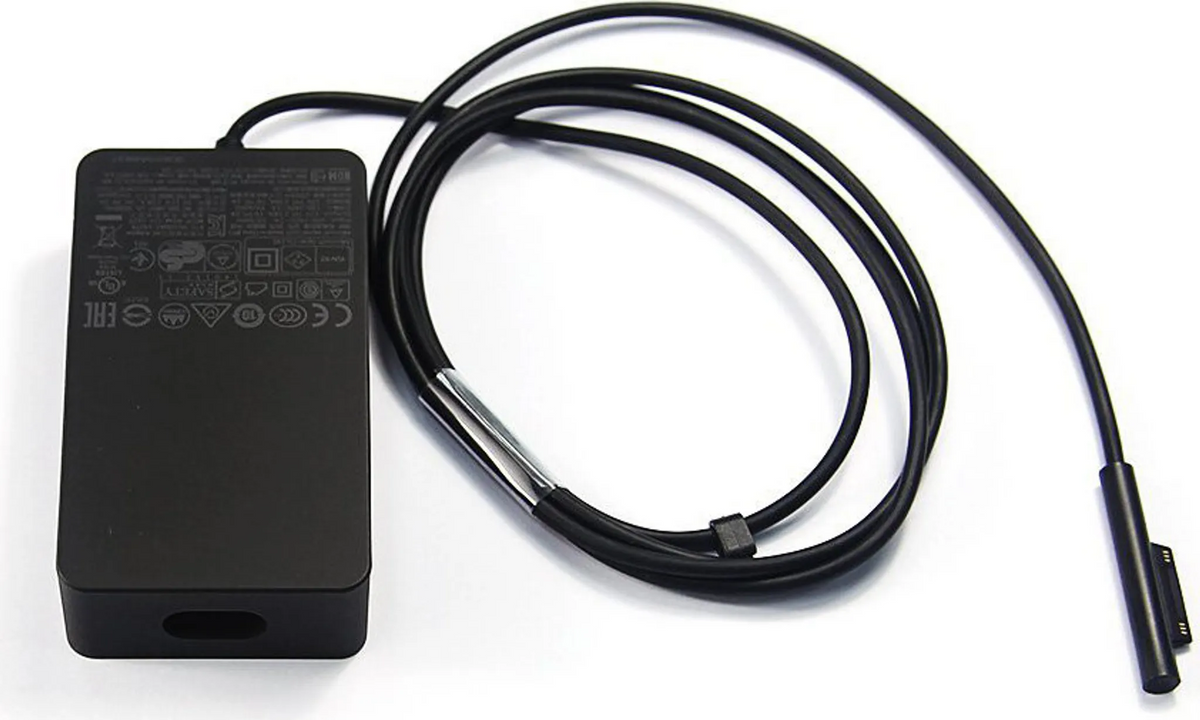 Microsoft 65 Watt Netzteil Surface 65W 1625 (Q5N-00002)