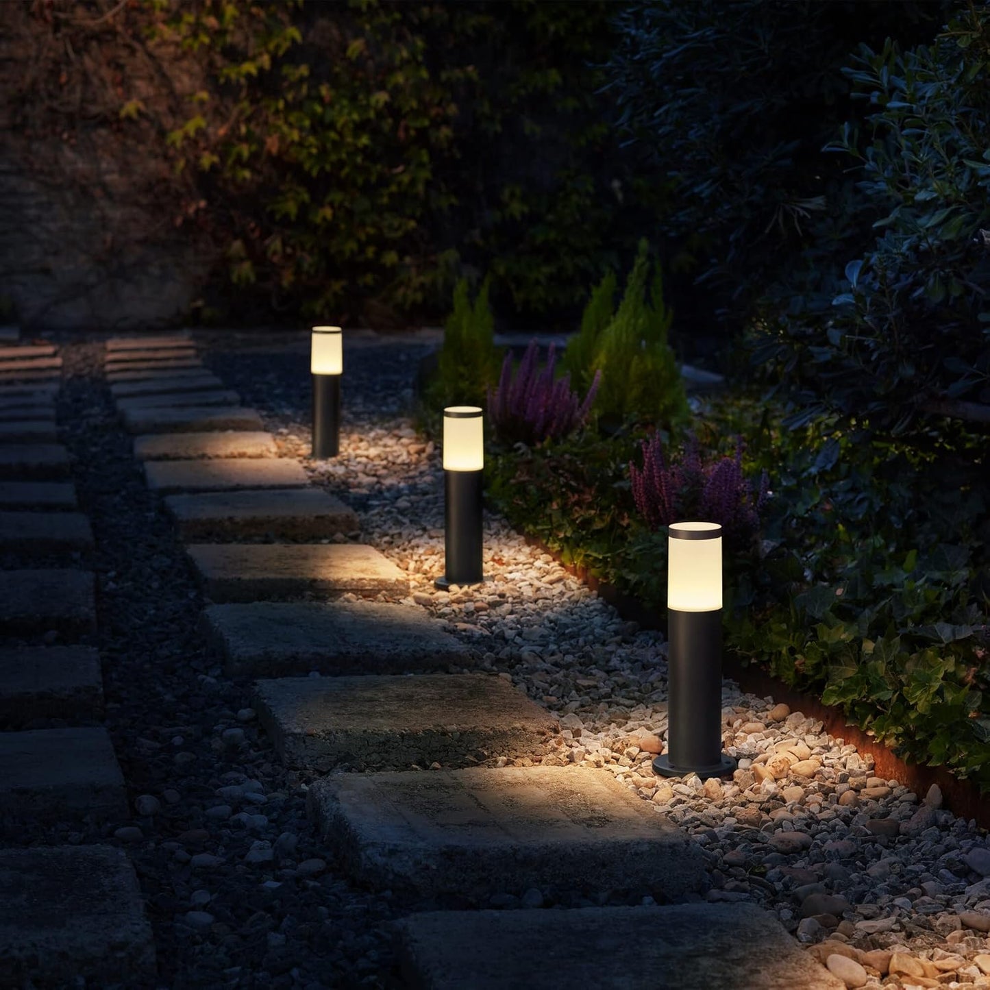 PHILIPS Utrecht Outdoor Sockelleuchte 1-er Starter Set (6 W), wetterfeste Niedervolt Außenleuchte mit warmweißem Licht, energiesparende LED Beleuchtung, anthrazit [Energieklasse F]
