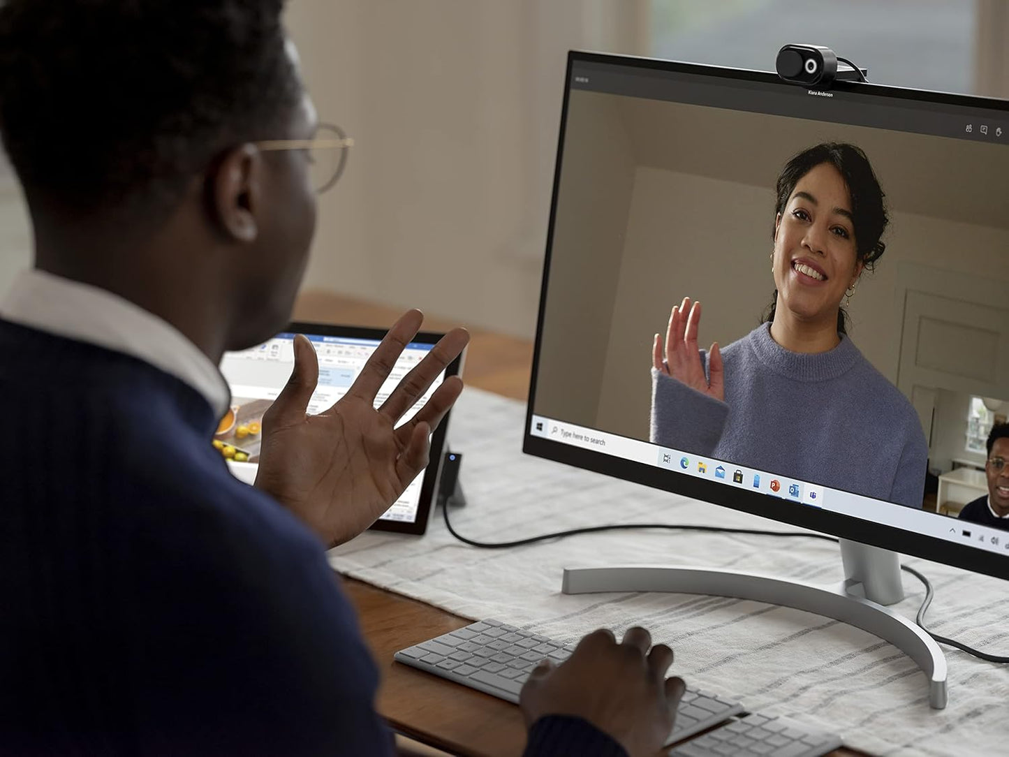 Microsoft 2019 Modern Webcam for Business Black Model 1987 8L5-00002